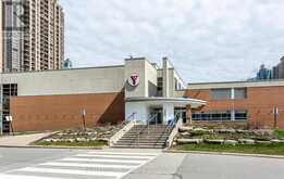 1610 - 36 ELM DRIVE W | Mississauga Ontario | Slide Image Thirty-one