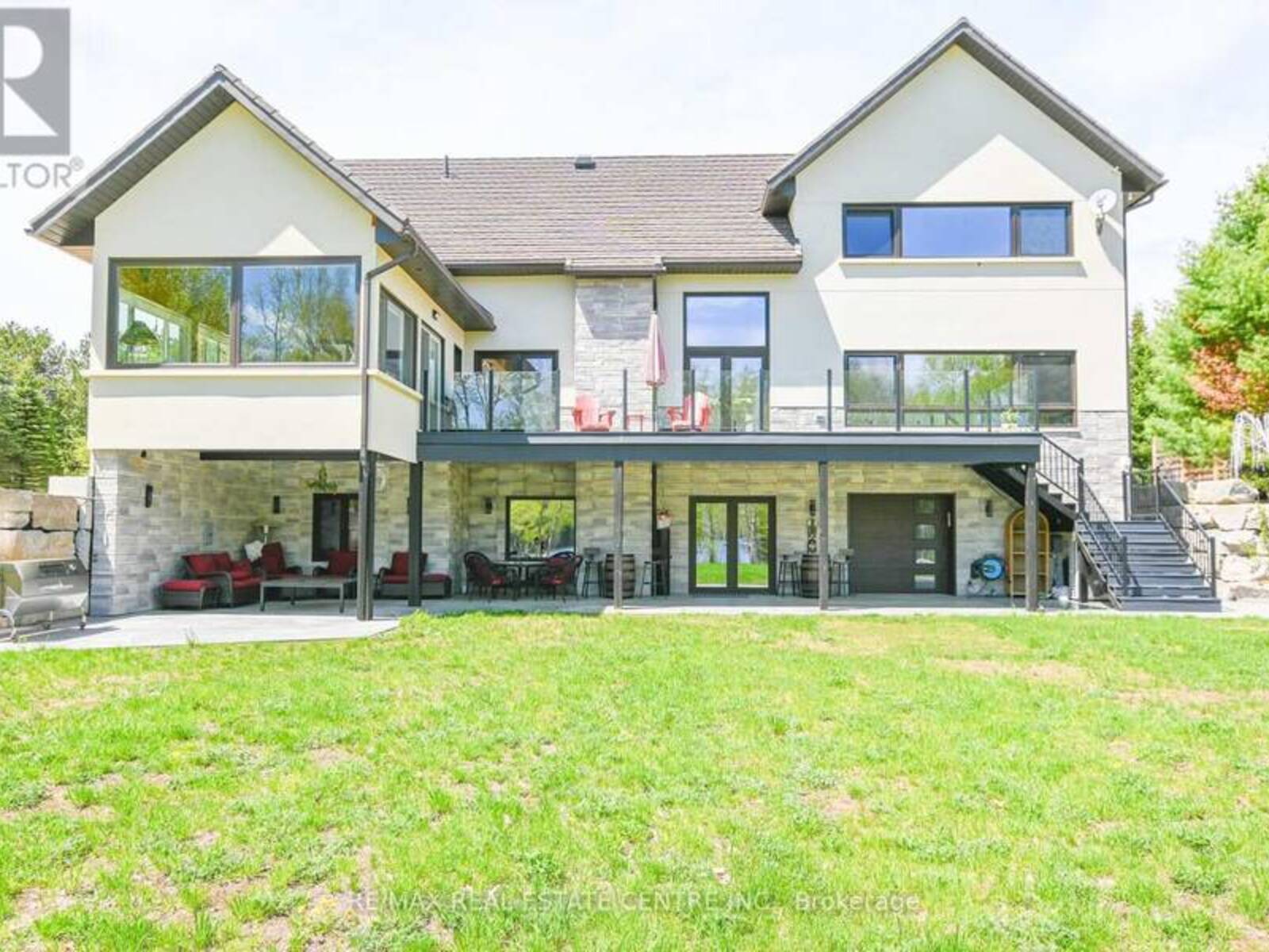 99 BRETHOUR ROAD, Bancroft, Ontario K0L 1C0