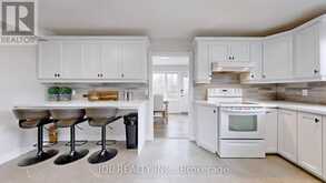 11 RED ROBIN ROAD | Georgina Ontario | Slide Image Nine