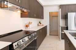 147 DOVEDALE DRIVE | Georgina Ontario | Slide Image Thirteen