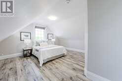 19 SCHELL AVENUE | Toronto Ontario | Slide Image Eighteen