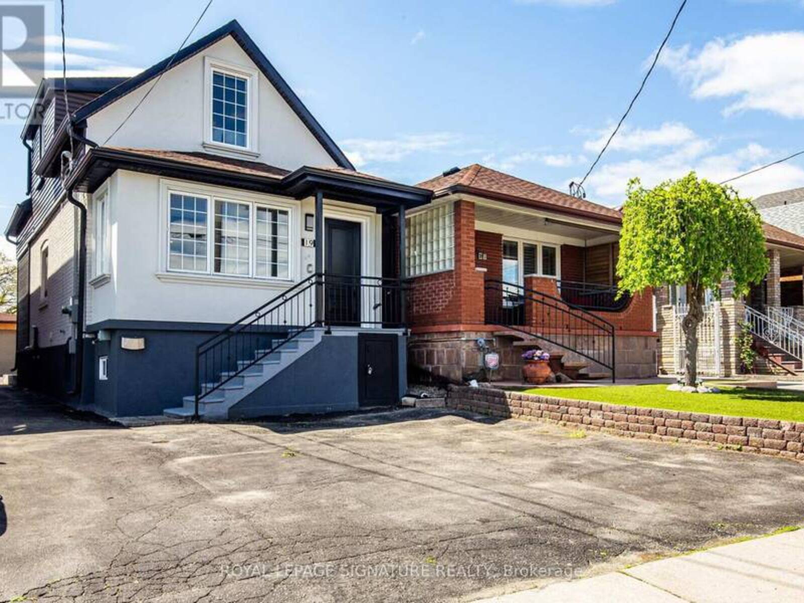 19 SCHELL AVENUE, Toronto, Ontario M6E 2S7