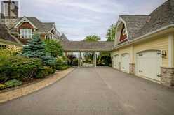 736 LAKE DRIVE N | Georgina Ontario | Slide Image Ten