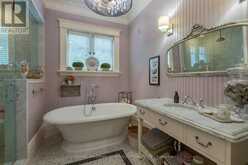 736 LAKE DRIVE N | Georgina Ontario | Slide Image Thirty-six