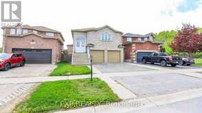 125 JESSICA DRIVE | Barrie Ontario | Slide Image One