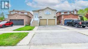125 JESSICA DRIVE | Barrie Ontario | Slide Image Two