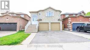 125 JESSICA DRIVE | Barrie Ontario | Slide Image Four