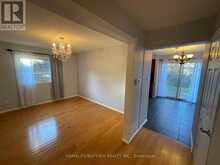 128 HEATHWOOD HEIGHTS DRIVE | Aurora Ontario | Slide Image Six