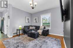 110 OAK STREET | Brantford Ontario | Slide Image Nine