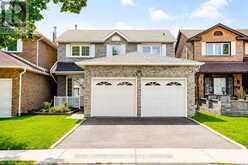 21 HALFMOON SQUARE | Toronto Ontario | Slide Image Two