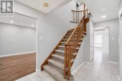 21 HALFMOON SQUARE | Toronto Ontario | Slide Image Eight