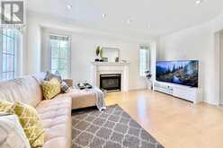 30 LITTLE ANGEL ROAD | Markham Ontario | Slide Image Seven