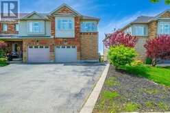 51 VOYAGER PASS | Binbrook Ontario | Slide Image Three