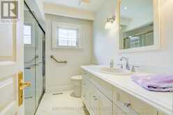 42 ANNABELLE DRIVE | Toronto Ontario | Slide Image Fifteen