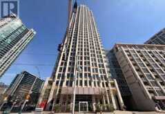 405 - 628 FLEET STREET | Toronto Ontario | Slide Image One