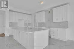 13 BARNES DRIVE | Oro-Medonte Ontario | Slide Image Thirteen