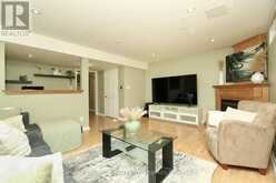 19 - 100 VINEBERG DRIVE N | Hamilton Ontario | Slide Image Thirty-five