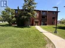 B7 - 179 EDGEHILL DRIVE | Barrie Ontario | Slide Image One