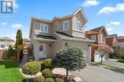 859 MAYS CRESCENT | Mississauga Ontario | Slide Image Three