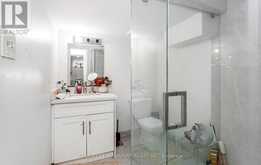 39 ALOMA CRESCENT | Brampton Ontario | Slide Image Seventeen