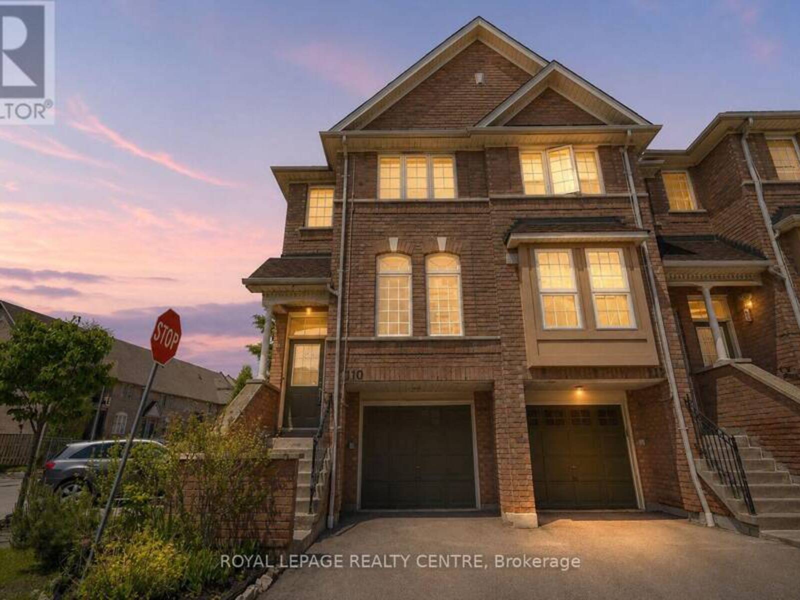 110 - 50 STRATHAVEN DRIVE, Mississauga, Ontario L5R 4E7