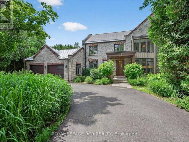 18 MOUNT HAVEN CRESCENT Grand Valley Ontario, L9W 5Y9 - 5 Bedrooms Home For Sale