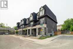 12 DEEP RIVER LANE S | Richmond Hill Ontario | Slide Image Two