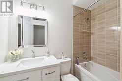 12 DEEP RIVER LANE S | Richmond Hill Ontario | Slide Image Forty
