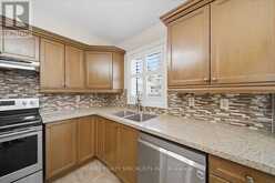 46 WYMAN CRESCENT | Bradford West Gwillimbury Ontario | Slide Image Fourteen