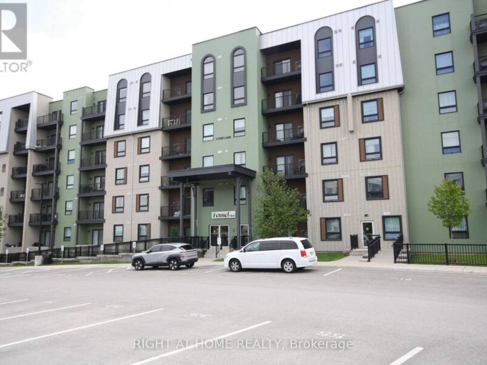 108 - 5 CHEF LANE, Barrie, Ontario L9J 0J8