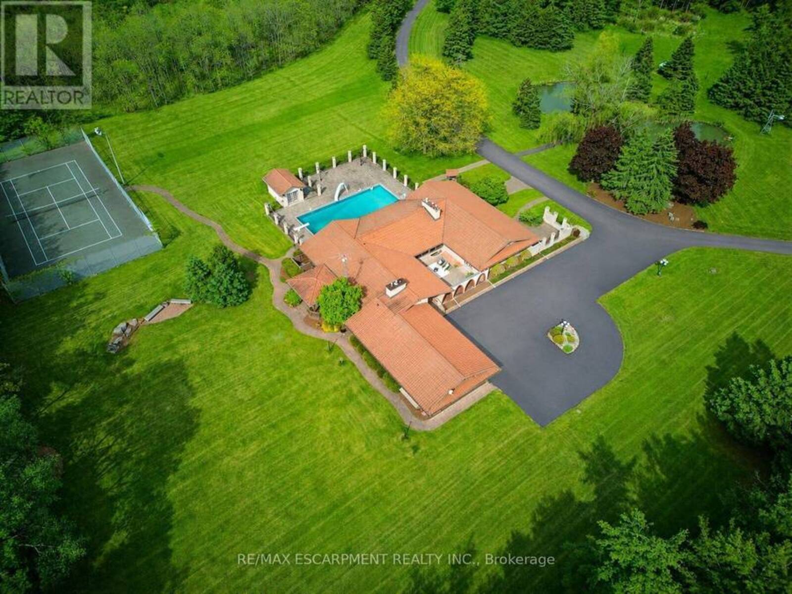 4274 HIGHWAY 56, Hamilton, Ontario L0R 1C0
