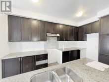 64 HONEYVIEW TRAIL | Brampton Ontario | Slide Image Five