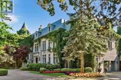 85 THE BRIDLE PATH | Toronto Ontario | Slide Image Three
