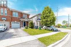 28 RIVERMERE COURT | Brampton Ontario | Slide Image Three
