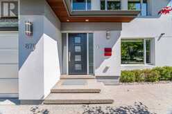 870 HOLLOWTREE CRESCENT | Mississauga Ontario | Slide Image Two