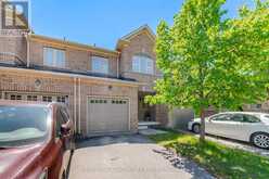 33 BAY BREEZE DRIVE | Brampton Ontario | Slide Image Four