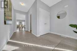43 SUGAR TRAIL | Kitchener Ontario | Slide Image Five