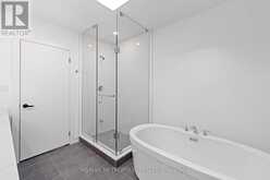 449 LANSDOWNE AVENUE | Toronto Ontario | Slide Image Eight