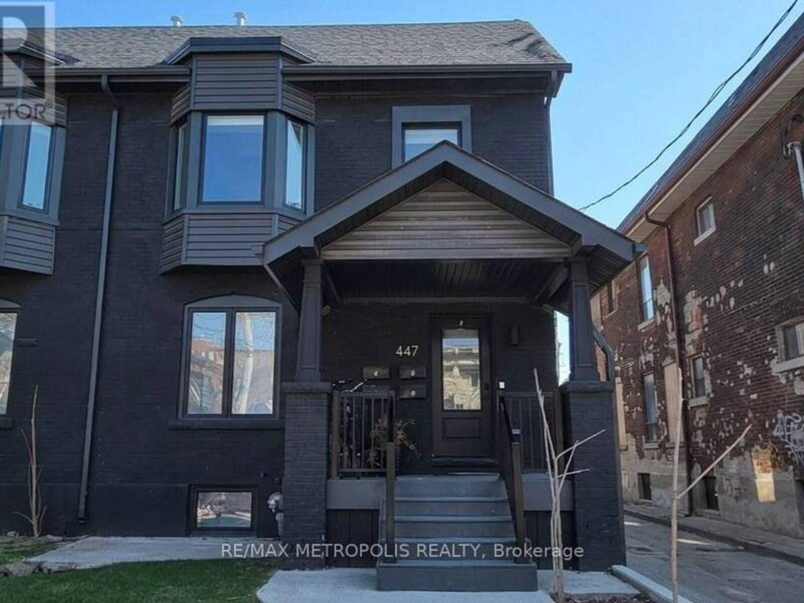 447 LANSDOWNE AVENUE, Toronto, Ontario M6H 3Y2