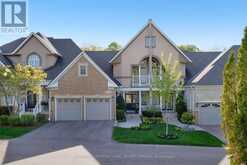 463 CROSSING BRIDGE PLACE | Aurora Ontario | Slide Image Two