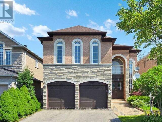 2 LORD NELSON COURT Richmond Hill Ontario, L4S 1Y1 - Multi-family Home For Sale