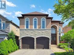 2 LORD NELSON COURT Richmond Hill Ontario, L4S 1Y1
