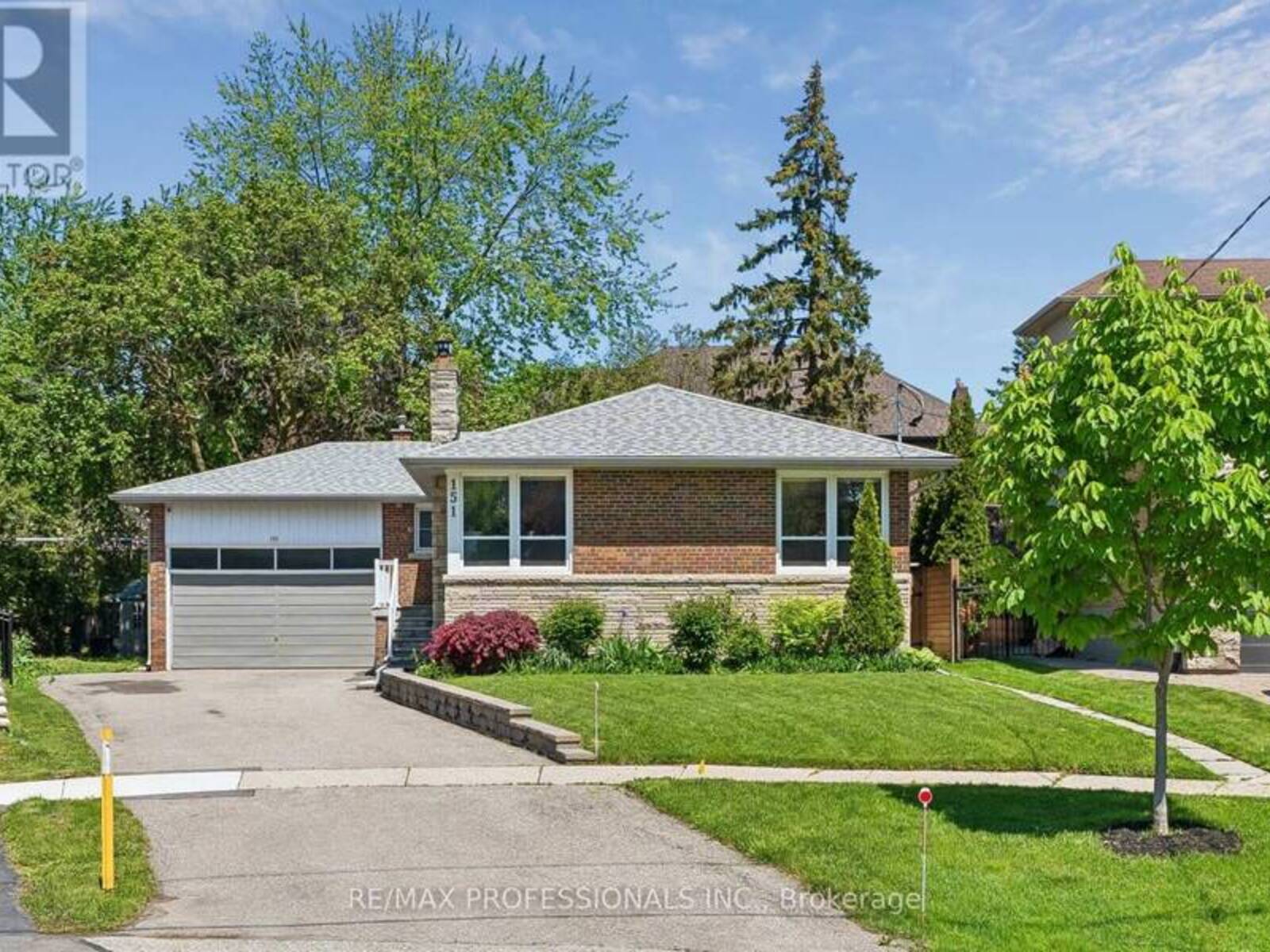 151 PERRY CRESCENT, Toronto, Ontario M9A 1K8