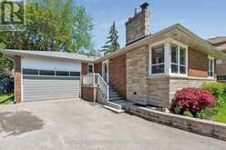 151 PERRY CRESCENT | Toronto Ontario | Slide Image Three