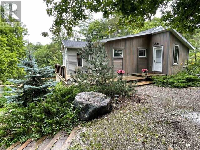 8101 KINGS RIVER ROAD Washago Ontario, L0K 2B0 - 3 Bedrooms Waterfront Home For sale