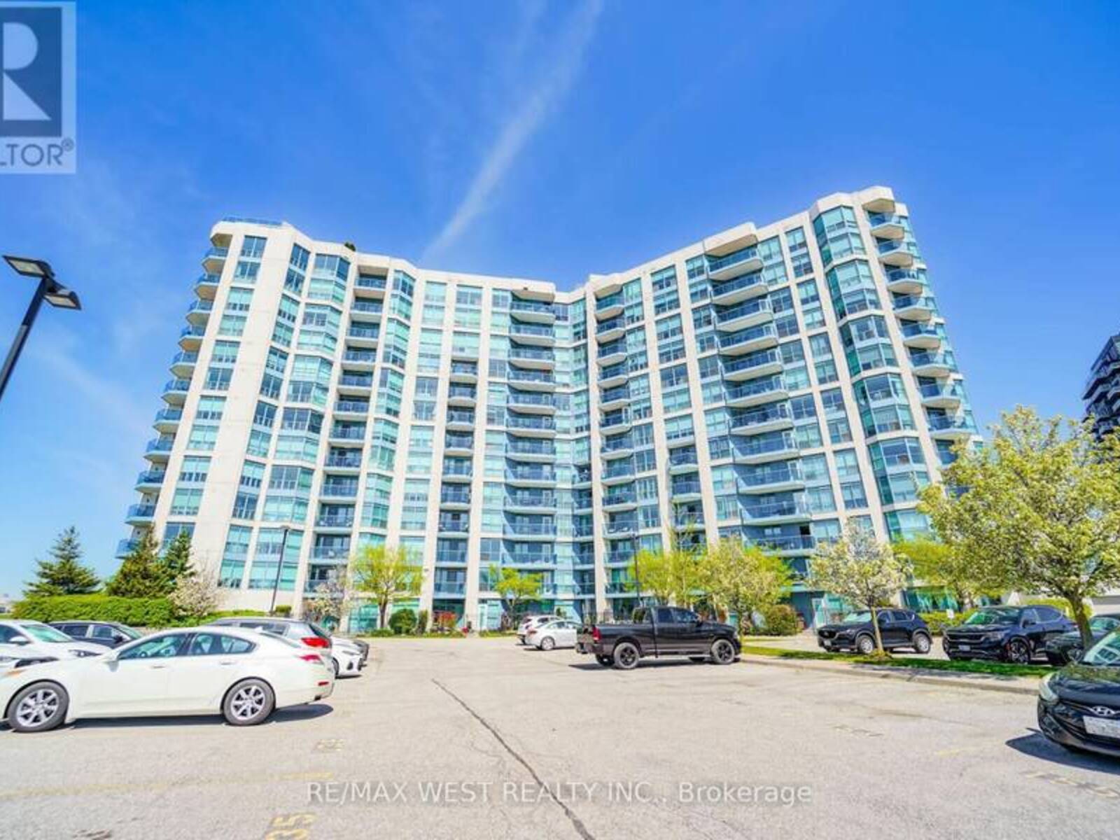 216 - 340 WATSON STREET W, Whitby, Ontario L1N 9G1