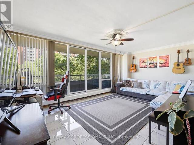 204 - 19 FOUR WINDS DRIVE Toronto Ontario, M3J 2S9 - 3 Bedrooms Condo For Sale