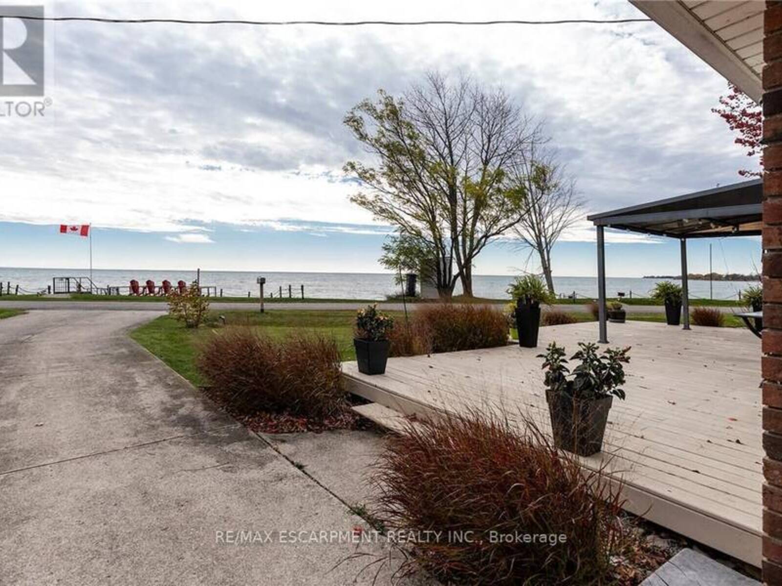 577 EDGEWATER PLACE, Dunnville, Ontario N1A 2W8