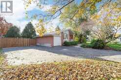 5318 MERICOURT ROAD | Burlington Ontario | Slide Image Thirty