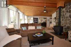 20 ROBERVAL CIRCLE | Tiny Ontario | Slide Image Eighteen